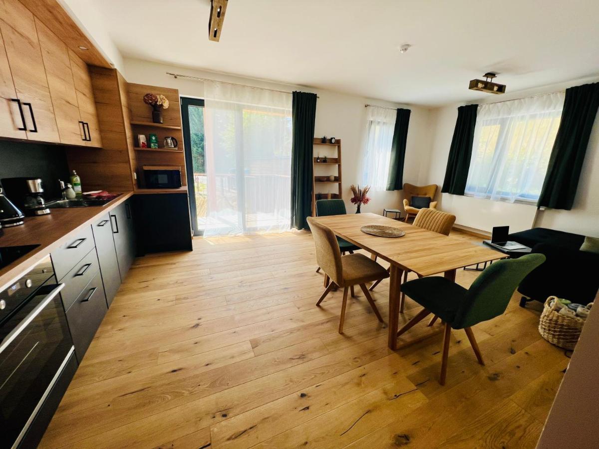 Family 2 Bedroom Ski&Bike Apartment With Terrase Janské Lázně Buitenkant foto